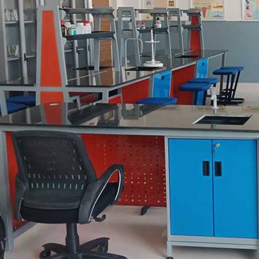 Teacher Table Manufacturers in Noida